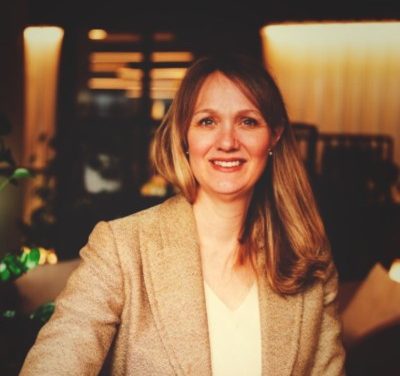 Elizabeth Holt